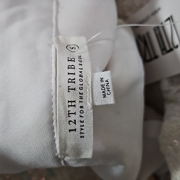 NEW 12th Tribe GENEVIEVE SEQUIN BUTTON UP AND SKIRT 2 PIECE SET Size Small - Picture 6 of 15